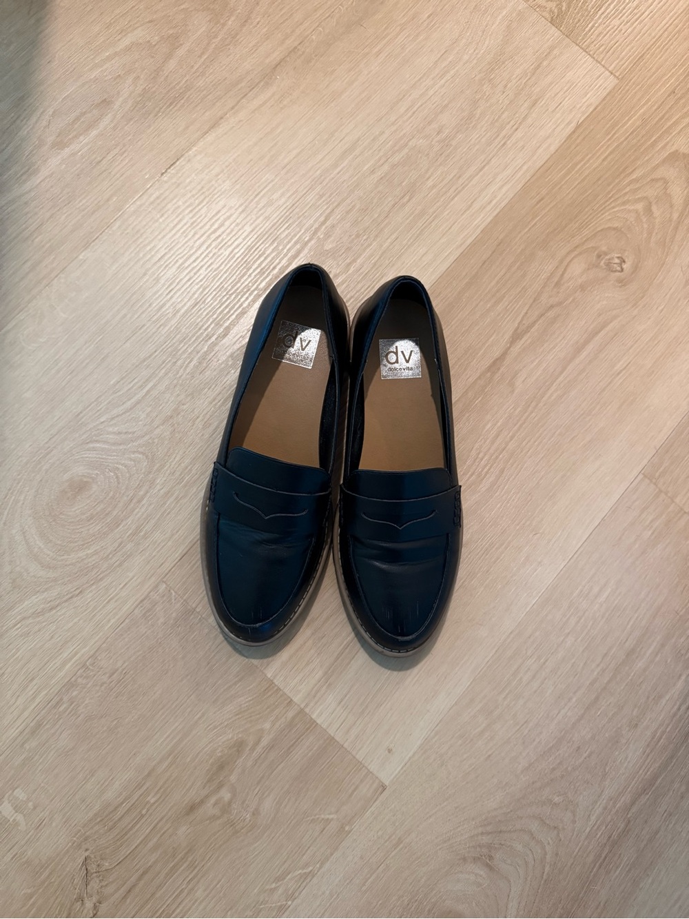 dv by Dolce Vita Women’s Catalina Black Leather Penny Loafers